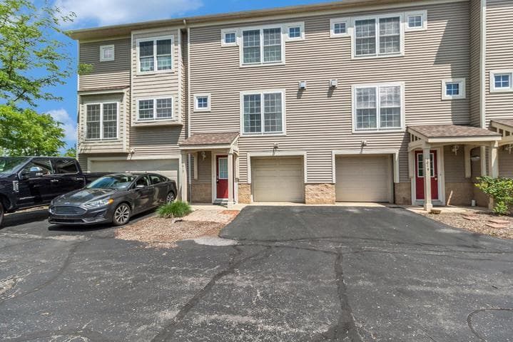 1017 Bluestem Lane, Ann Arbor, MI 48103