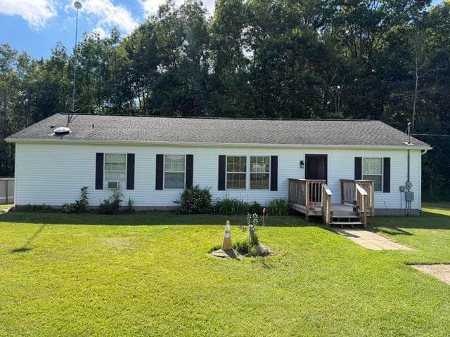 13309 Wabasis Avenue NE, Cedar Springs, MI 49319