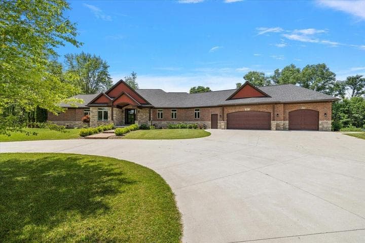 596 S Parker Road, Ann Arbor, MI 48103