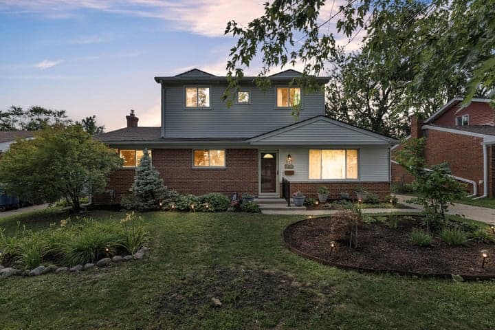 30431 Avon Court, Westland, MI 48185