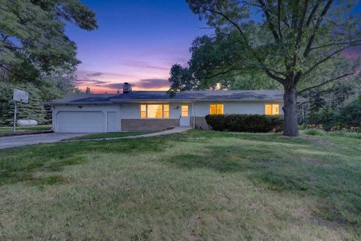 5510 County Farm Road, Greenville, MI 48838