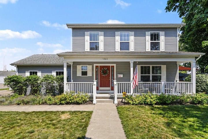 1303 Forres Avenue, St. Joseph, MI 49085