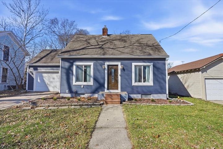 608 Park Street, Fenton, MI 48430