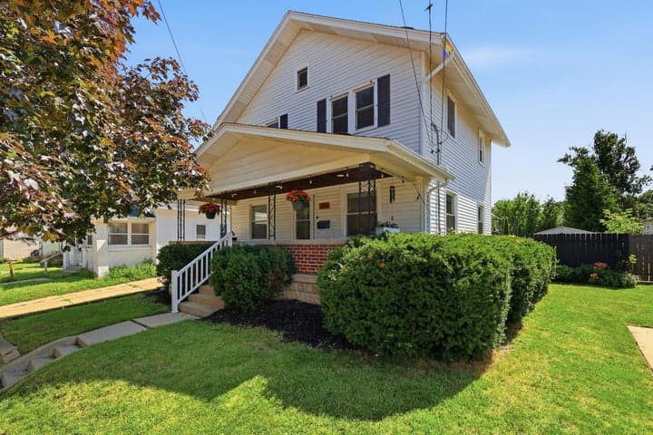 1356 Emerald Avenue NE, Grand Rapids, MI 49505