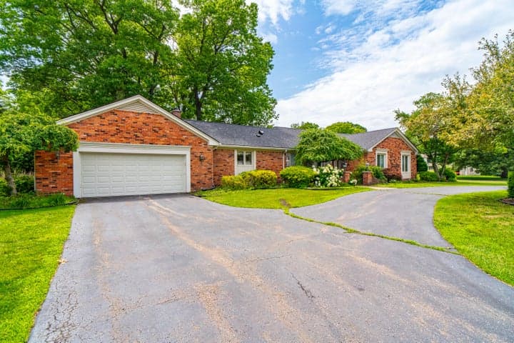 1899 Ledbury Drive, Bloomfield Hills, MI 48304