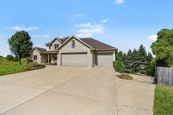 3917 Sidehill Drive, Hudsonville, MI 49426