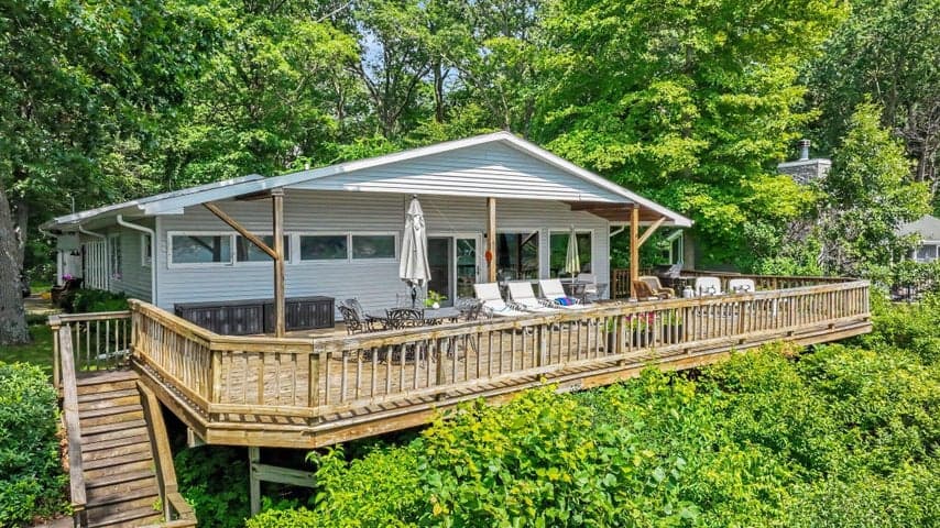 59688 Summit Street, Three Rivers, MI 49093