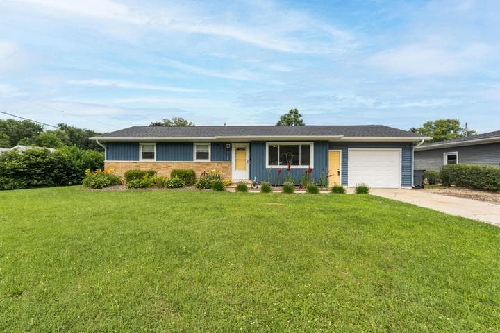 317 E Washington Street, Berrien Springs, MI 49103
