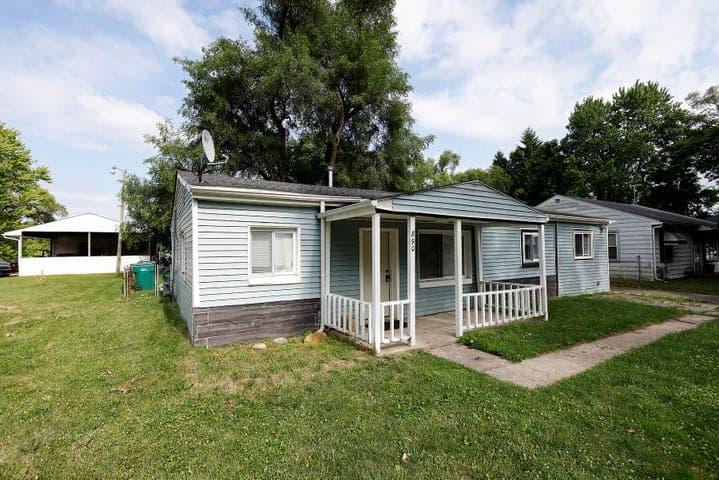 890 Dons Drive, Ypsilanti, MI 48198