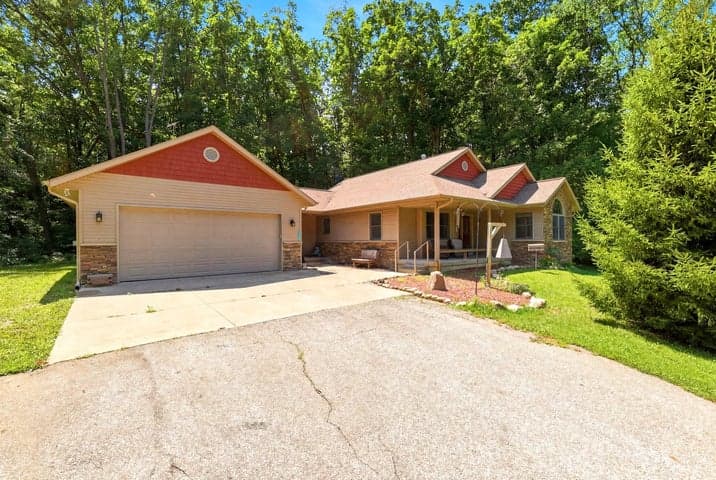 1938 Lincoln Road, Allegan, MI 49010