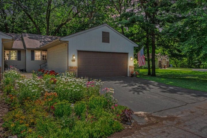 832 Highbanks Drive 19, Allegan, MI 49010