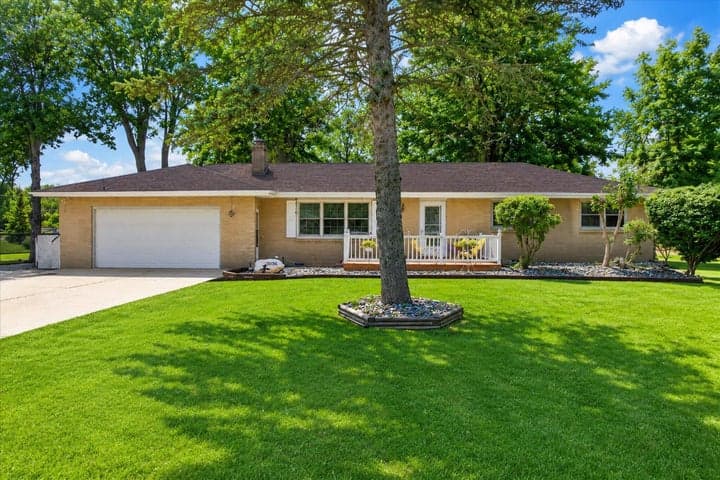 3036 W Bluffwood Terrace, St. Joseph, MI 49085
