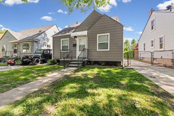 576 Garfield Avenue, Lincoln Park, MI 48146