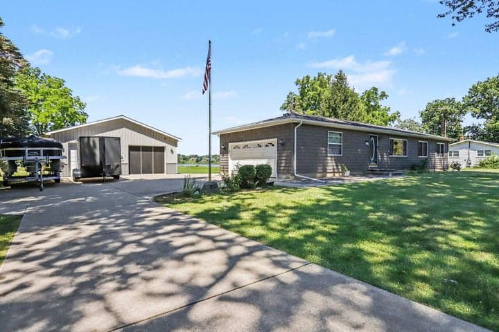 830 N Union City Road, Coldwater, MI 49036