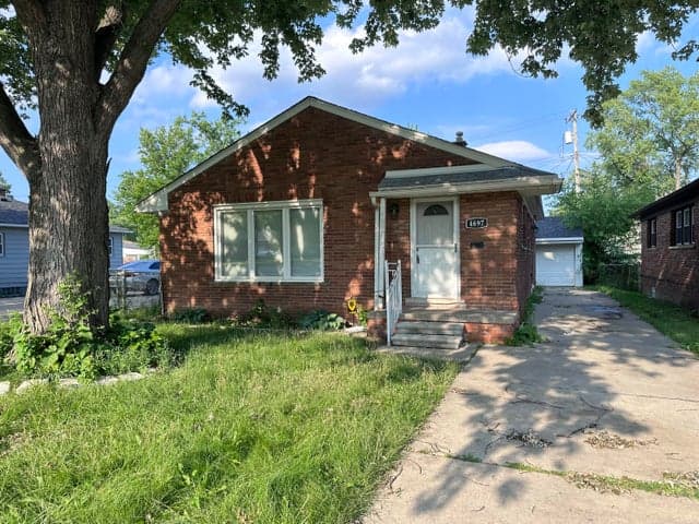 4697 Pelham Street, Dearborn Heights, MI 48125