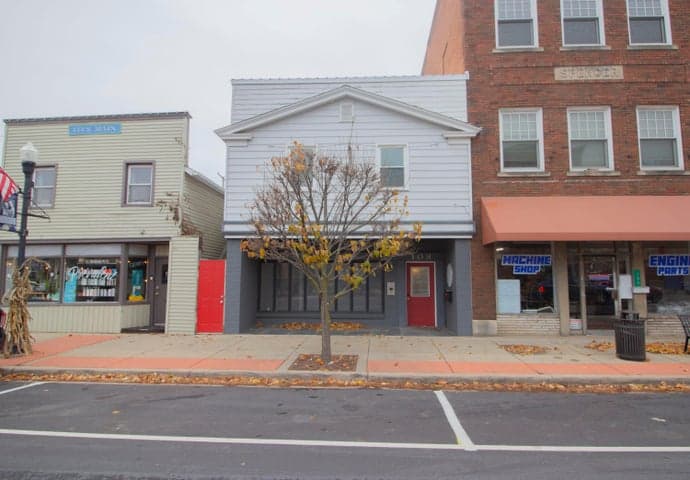 108 S Main Street, Plainwell, MI 49080