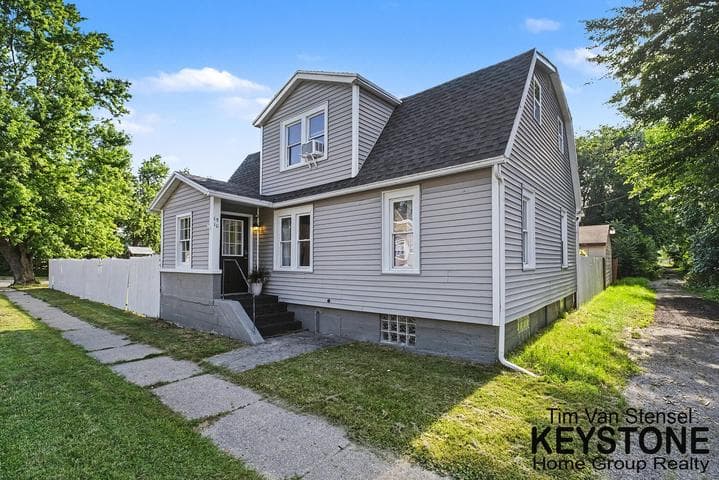 1510 Judd Avenue SW, Wyoming, MI 49509