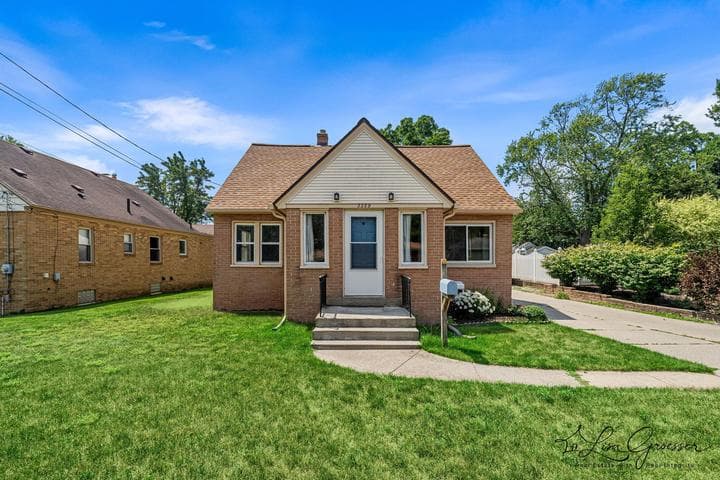3289 Earle Avenue SW, Grandville, MI 49418
