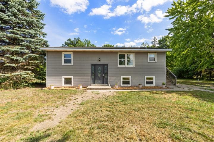 13687 New Holland Street, Holland, MI 49424