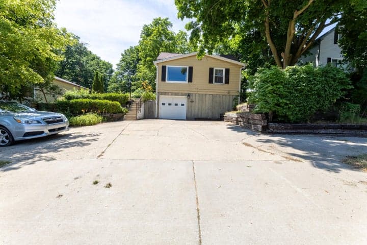 8969 Ferry Street, Montague, MI 49437