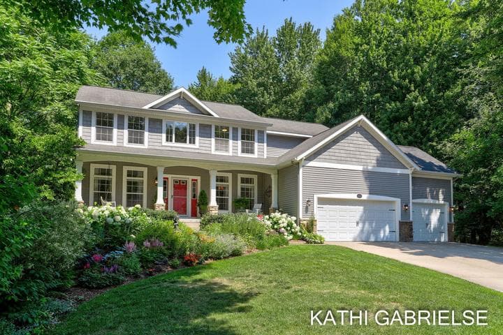 18082 Hammond Bay Drive, Spring Lake, MI 49456