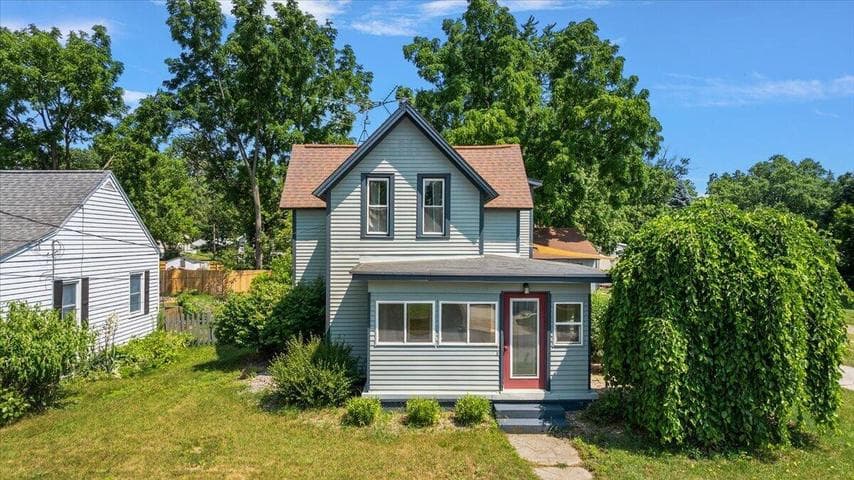 903 Cogswell Street NW, Grand Rapids, MI 49544