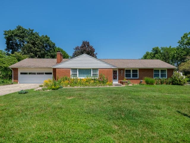 5139 Midfield Drive, Portage, MI 49002