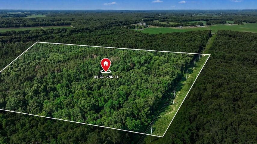 84133 42nd Street, Decatur, MI 49045