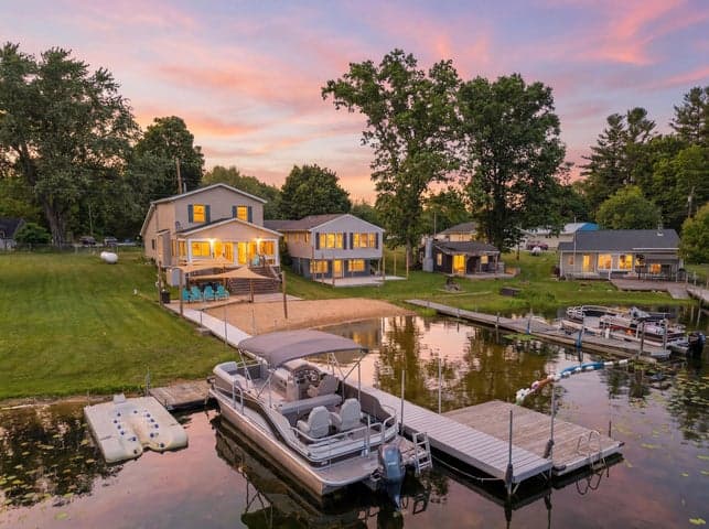 331 Lake Drive, Six Lakes, MI 48886