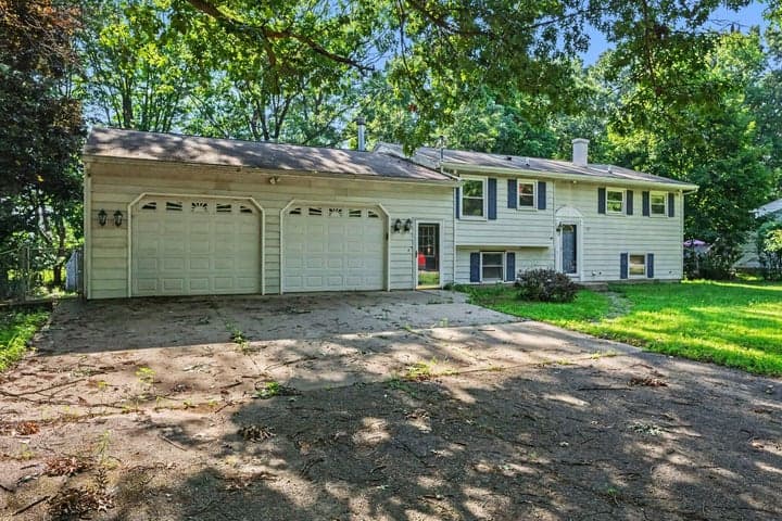 1705 S Shore Drive, Portage, MI 49002