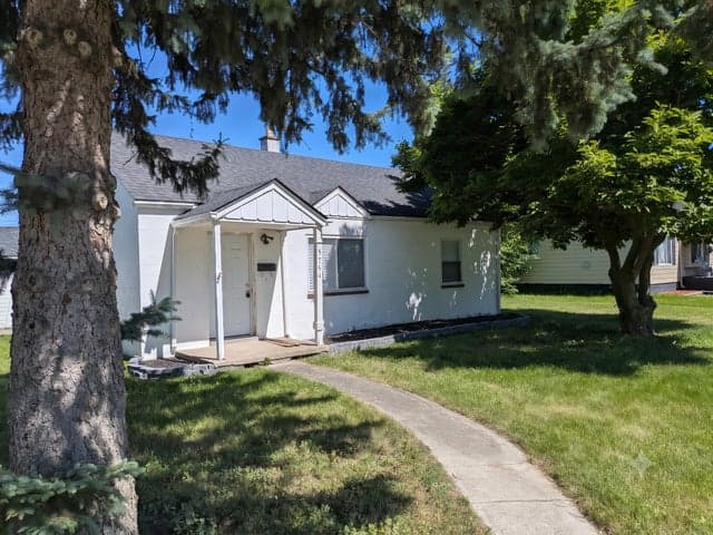 5754 Arcola Street, Garden City, MI 48135