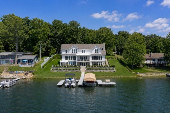92904 County Road 690, Dowagiac, MI 49047