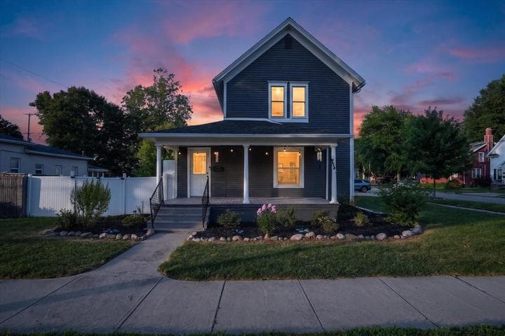 125 E Lincoln, Grand Ledge, MI 48837