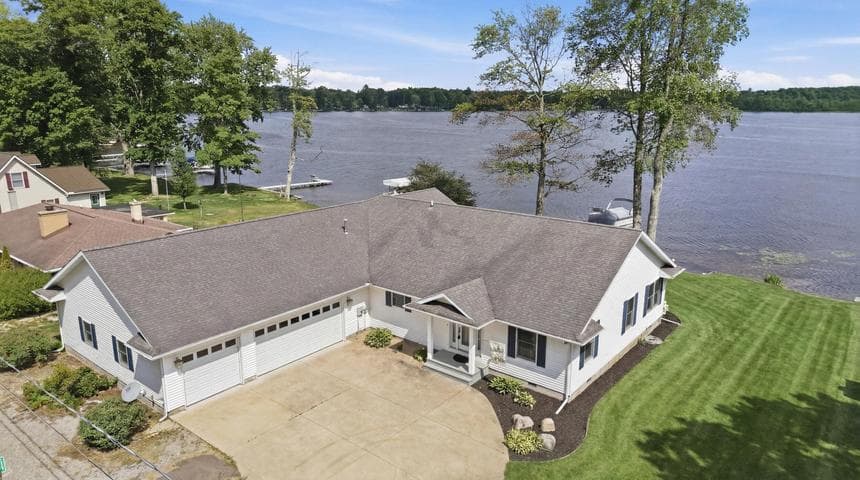 1080 S Woodland Drive, White Cloud, MI 49349