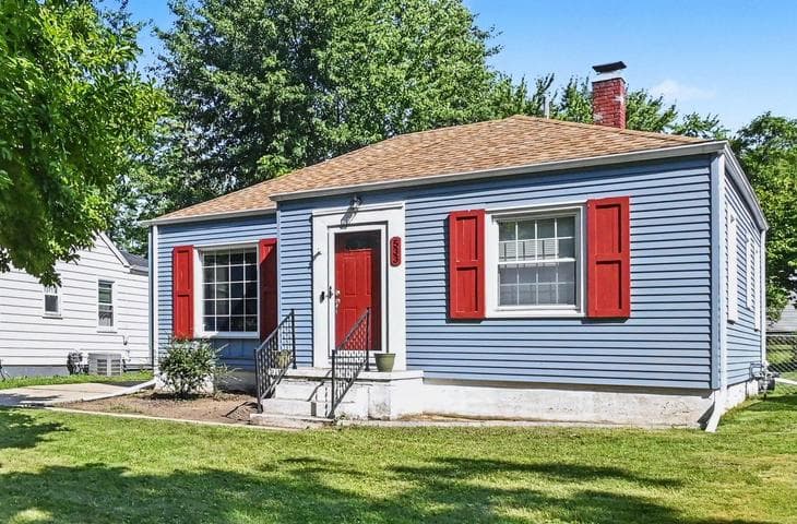 533 N Dexter Drive, Lansing, MI 48910