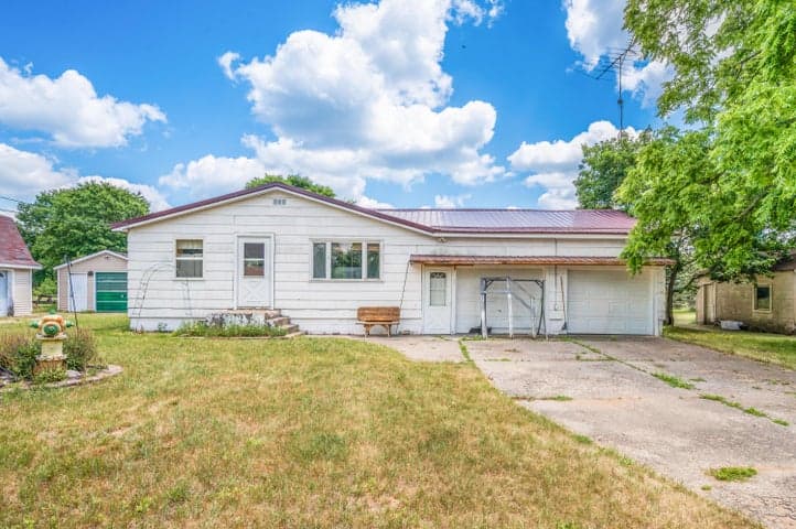1014 Olaf Street, Big Rapids, MI 49307