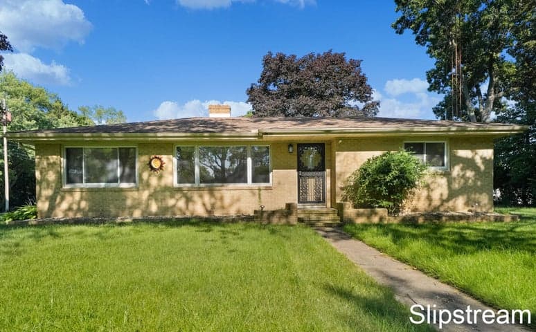 168 E Delaware Avenue, Benton Harbor, MI 49022