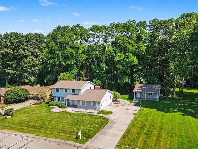 16115 Harbor View Drive, Spring Lake, MI 49456