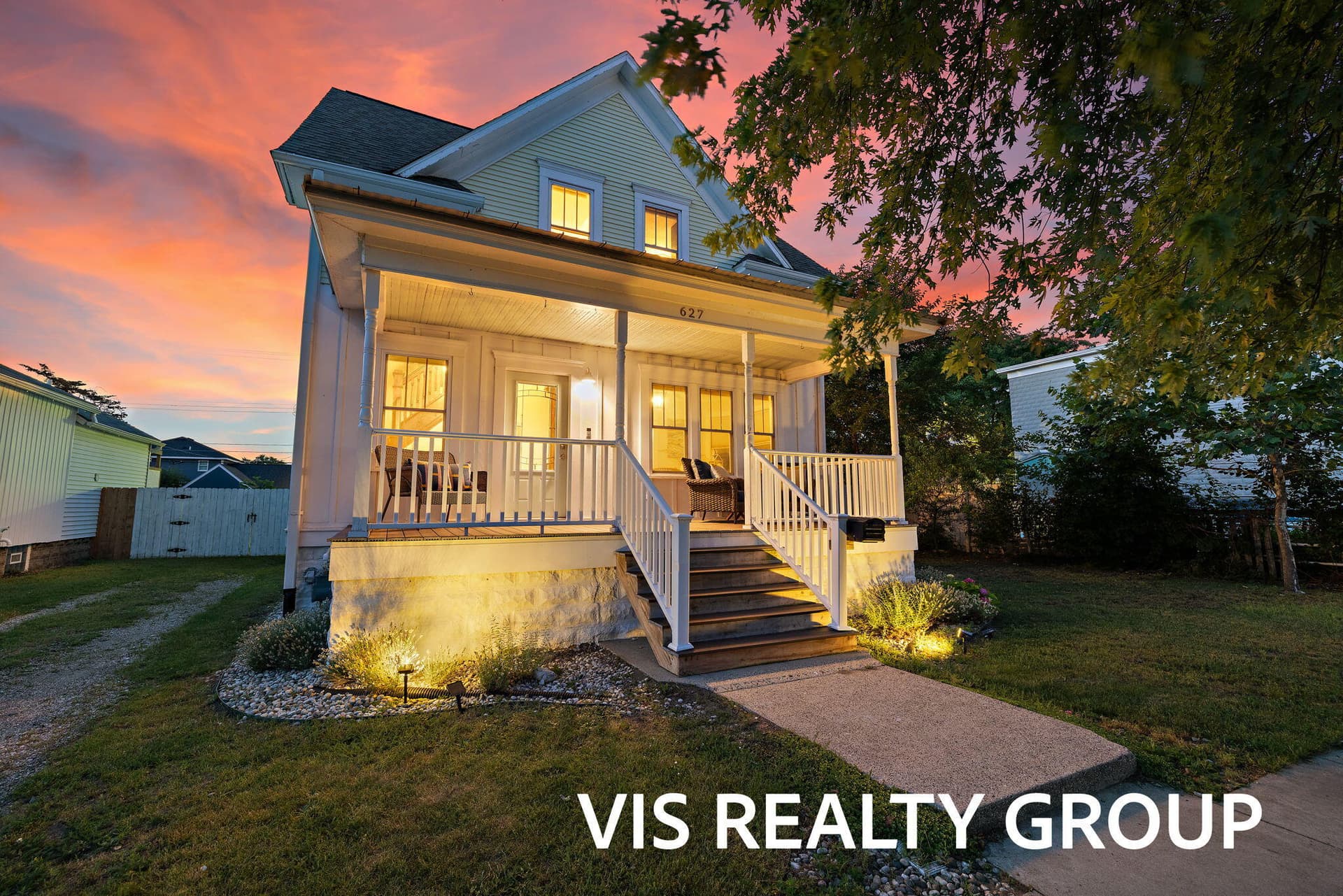627 Fulton Avenue, Grand Haven, MI 49417
