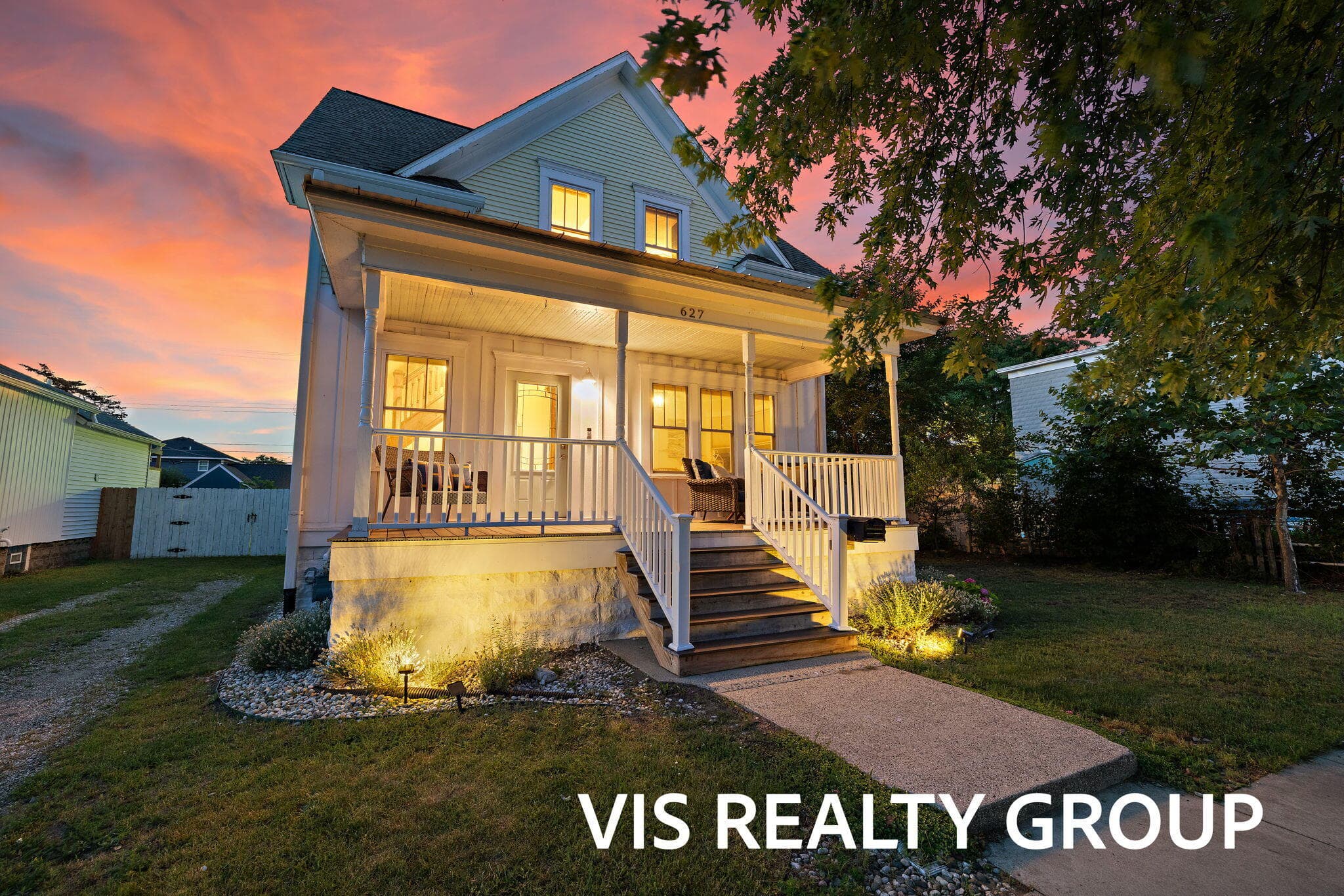 627 Fulton Avenue, Grand Haven, MI 49417