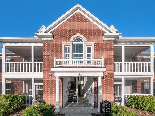 964 W Summerfield Glen Circle 96, Ann Arbor, MI 48103