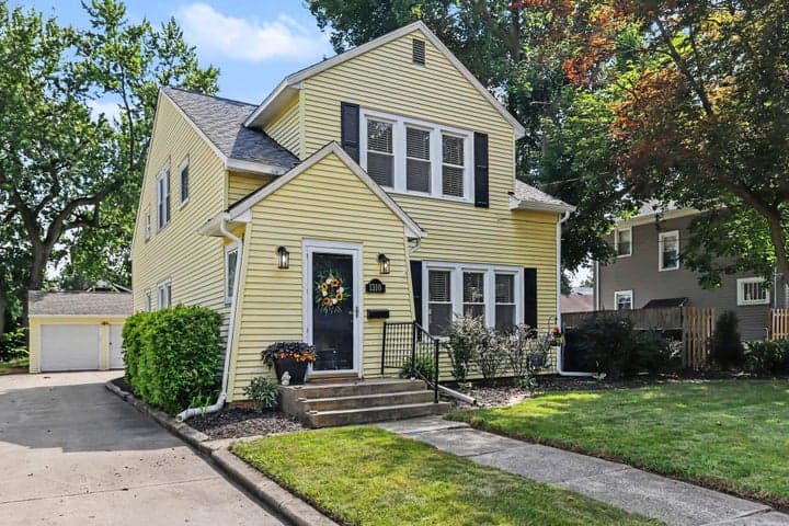1310 Vassar Drive, Kalamazoo, MI 49001