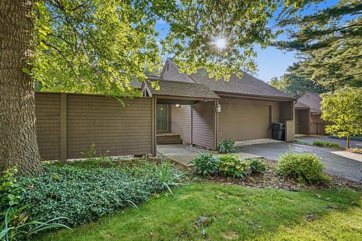 1008 Cohasset Lane, Kalamazoo, MI 49008
