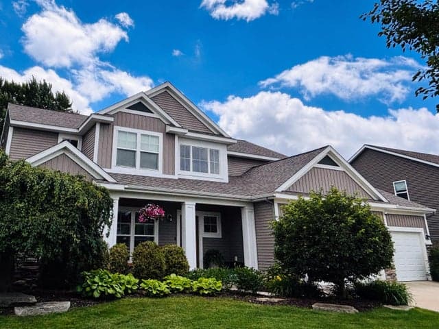 3086 Blairwood, Jenison, MI 49428