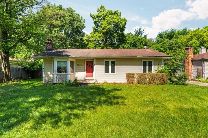 22475 Nancy Avenue, Southfield, MI 48033