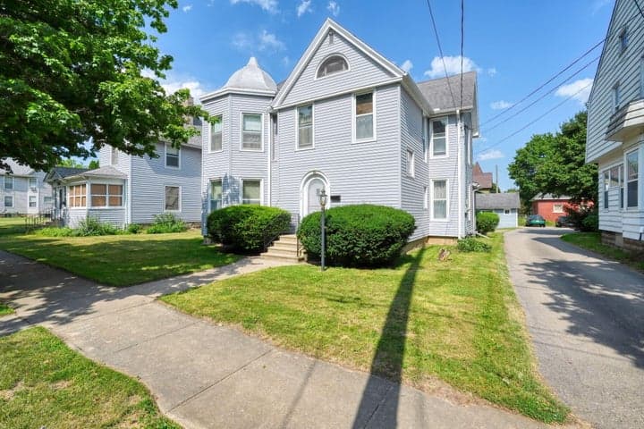615 2nd Street, Jackson, MI 49203