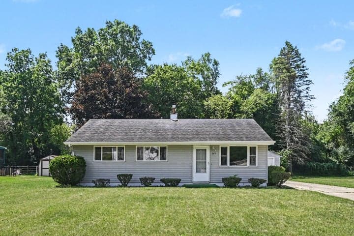 265 Amherst Street, Jackson, MI 49203