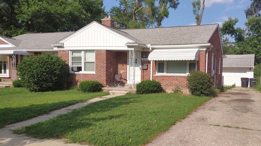 9924 Roseland Street, Livonia, MI 48150