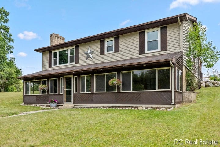 15721 W Almy Road, Howard City, MI 49329