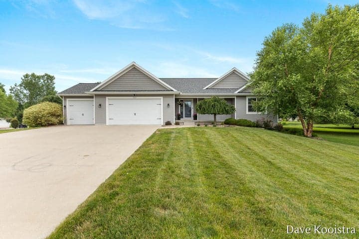 1012 W Main Street, Middleville, MI 49333